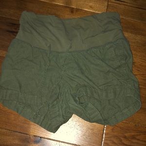 Maternity shorts